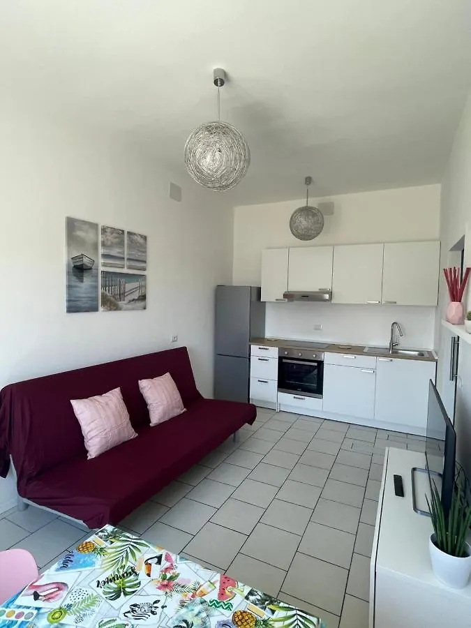 Flamingo Apartment 리도 디 폼포사