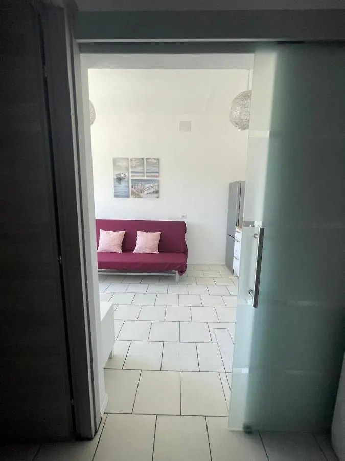 Flamingo Apartment 리도 디 폼포사 0*,